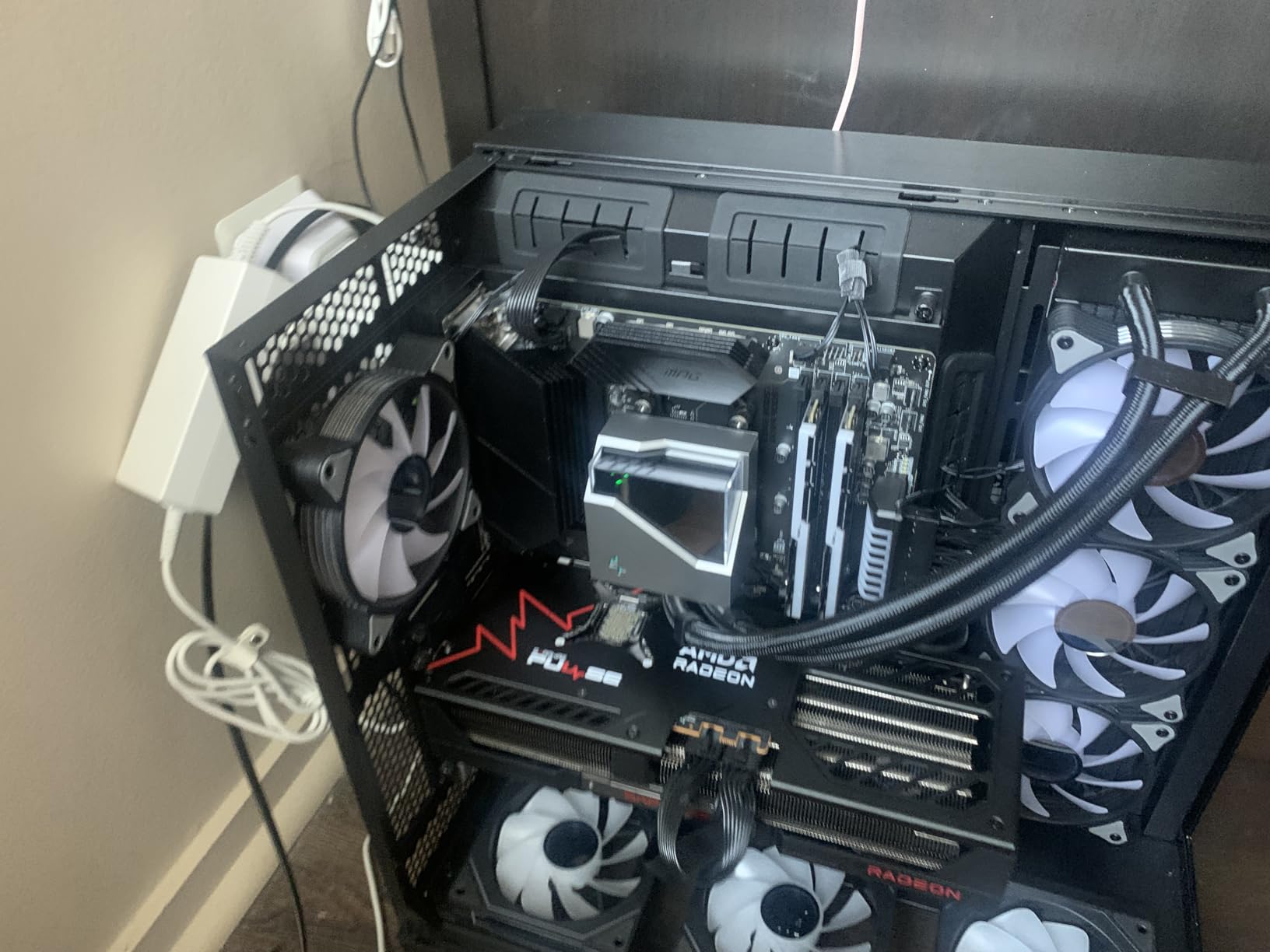Sapphire Pulse AMD Radeon RX 9070 XT Gaming Graphics Card with 16GB GDDR6, AMD RDNA 4 customer photo 1
