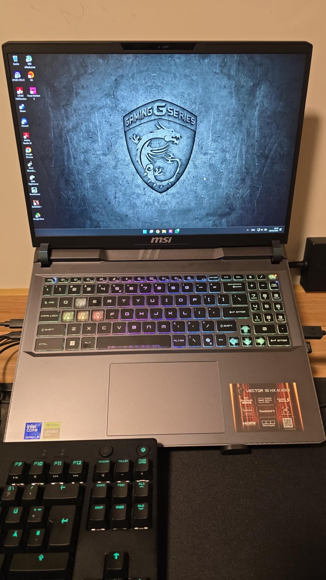Vector 16 HX AI 16