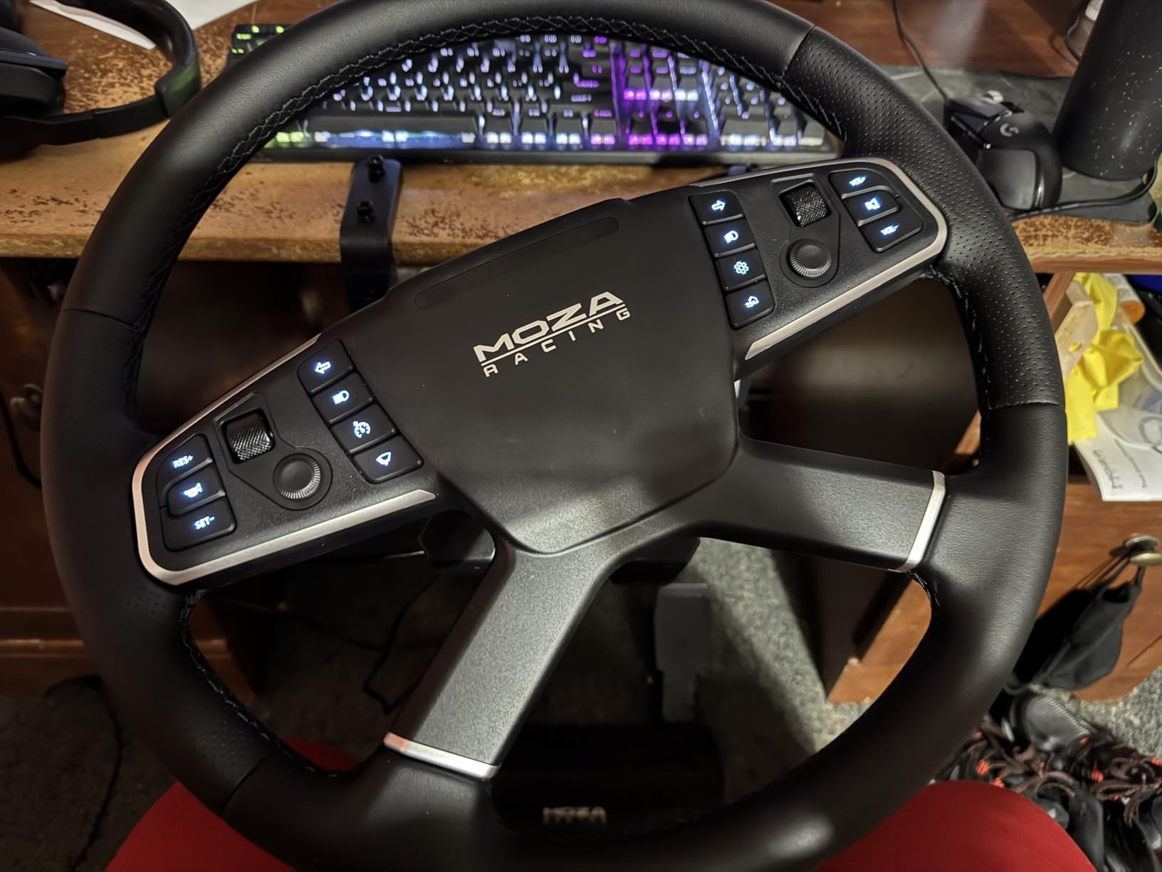 MOZA R5 Trucking Simulator Truck Driving Sim Racing Bundle for PC, Black customer photo 1