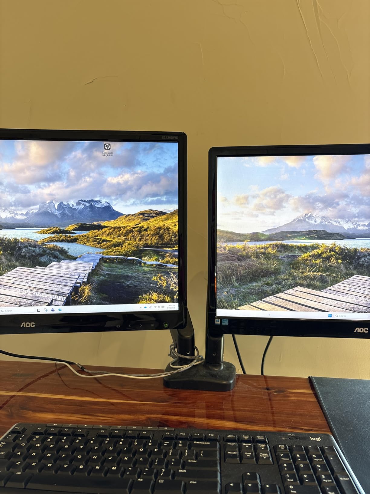 Mount-It! Dual Monitor Desk Mount, 13-32