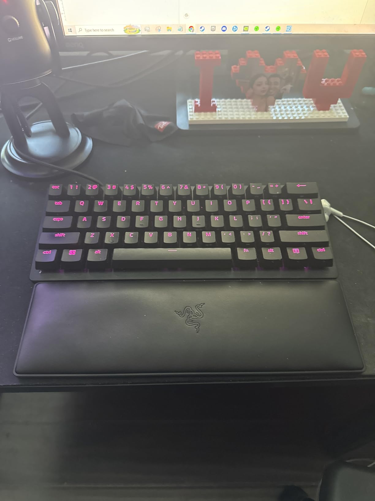 Razer Huntsman V3 Pro Mini 60% Esports Gaming Keyboard, White | Analog Optical Switches, Razer Snap Tap, Rapid Trigger, Adjustable Actuation, Dual-Purpose Mod Keys, Doubleshot PBT Keycaps customer photo 2