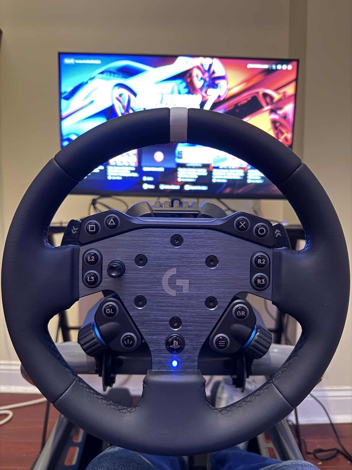 Logitech G RS50 Direct Drive Racing Wheel, Hub, & Base for PS5/PS4/PC | 8 Nm Direct Drive, 11 inch Wheel, 13 Buttons, Adjustable Paddle Shifters, TRUEFORCE Force Feedback Integration customer photo 1