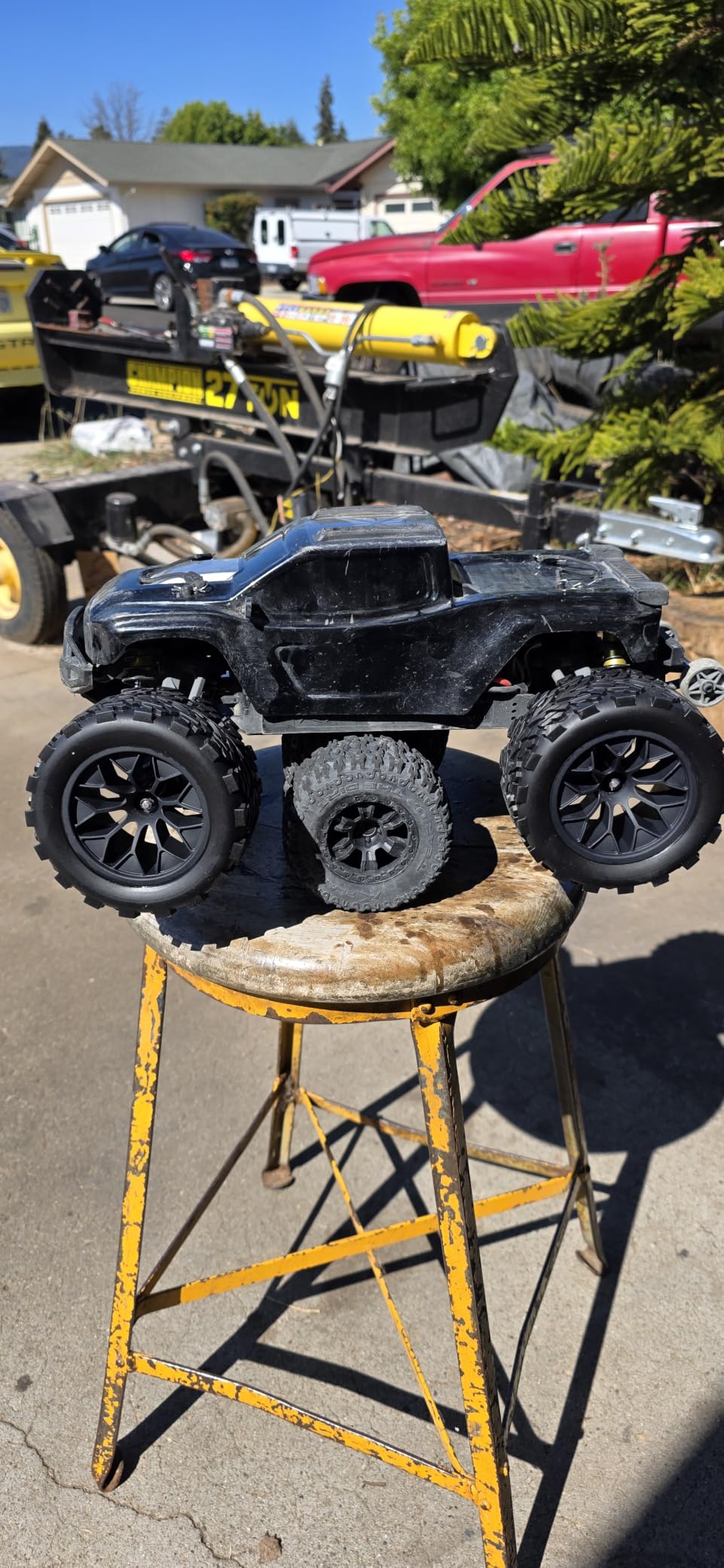 RIAARIO 1/10 Brushless RC Cars, 50+ MPH, 4WD Trucks, Carbon Fiber, Ages 8+ | 60A ESC Monster Trucks, 3650 2650KV Brushless Motor, 3S LiPo, Gyro, CNC Central Differential, 11KG Metal Servo with 7075 Gear customer photo 1