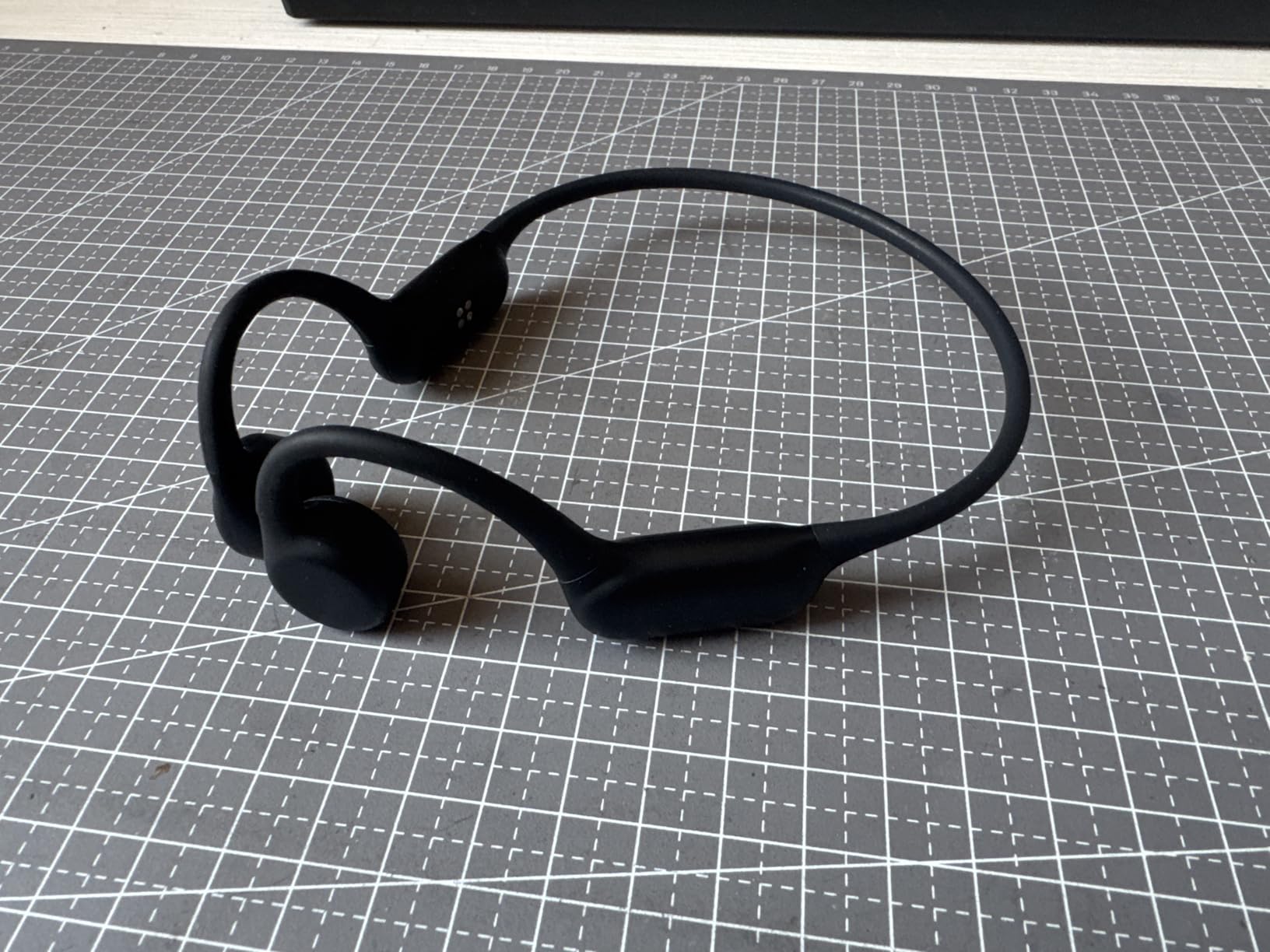 PSIER Bone Conduction Headphones, IPX8 Waterproof Swimming Headphones, Open Ear Earbuds with 32GB Memory customer photo 2