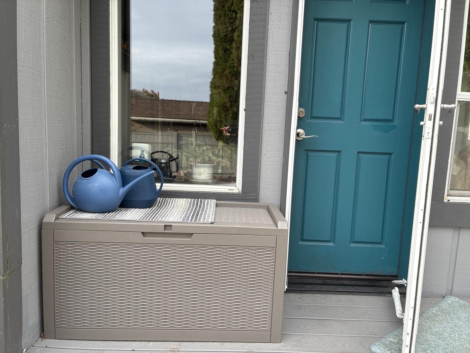 DRATO 180 Gallon Outdoor Storage Box, Large Waterproof Deck Box, Lockable Resin Storage Container with Reinforced Support for Patio Cushions, Garden Tools, UV-Resistant Outdoor Chest (Black, 180 Gallon) customer photo 1