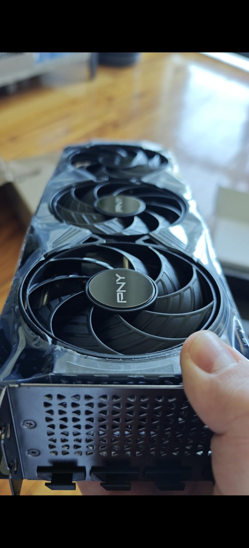 NVIDIA GeForce RTX 5070 Ti OC Triple-Fan Graphics Card | 16GB GDDR7, 256-bit, Boost Speed: 2572 MHz, PCIe 5.0, HDMI/DP 2.1, 2.98-Slot, NVIDIA Blackwell Architecture, DLSS 4.5 customer photo 2