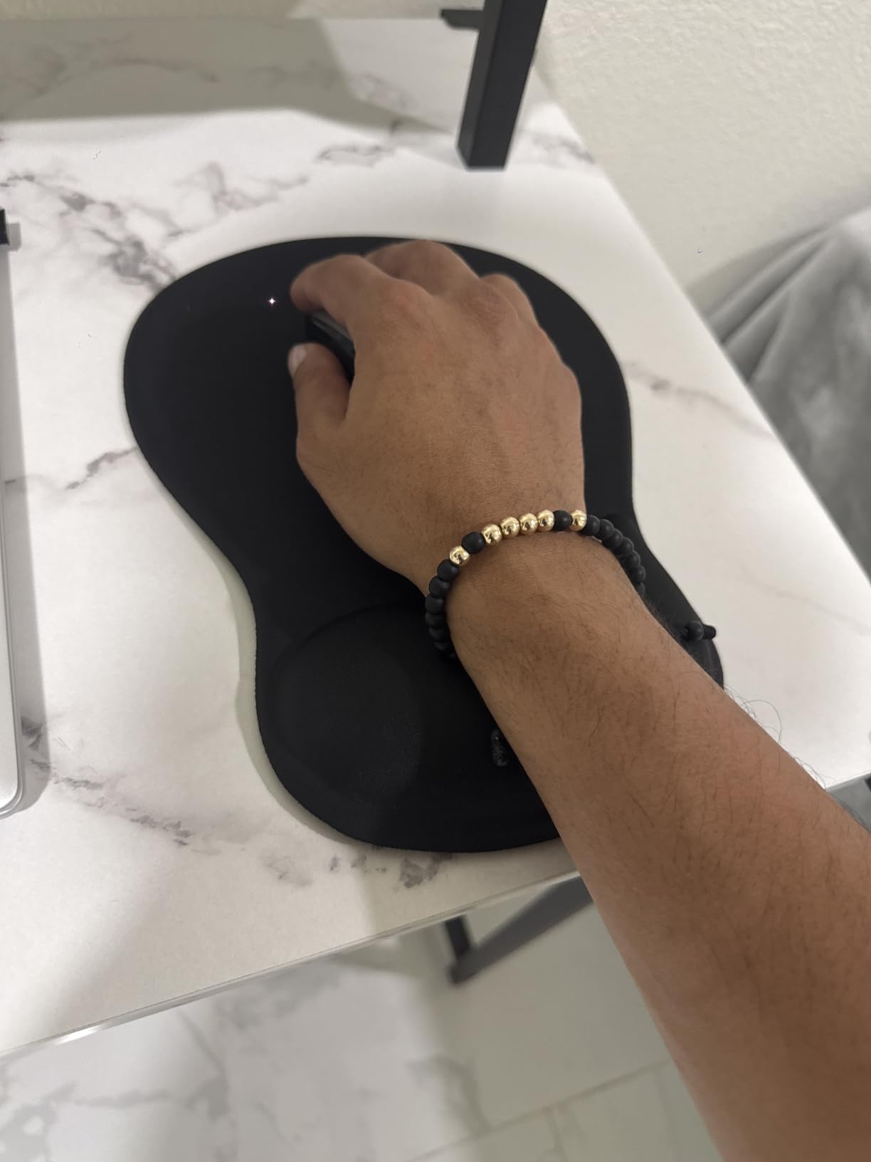 EooCoo Mouse Pad with Gel Wrist Rest, Ergonomic Mousepad Wrist Alignment | Middle Concave Design for Natural Wrist Alignment, Non-Slip Base Mousepad, Carpal Tunnel Relief, Office Desk Accessories customer photo 2