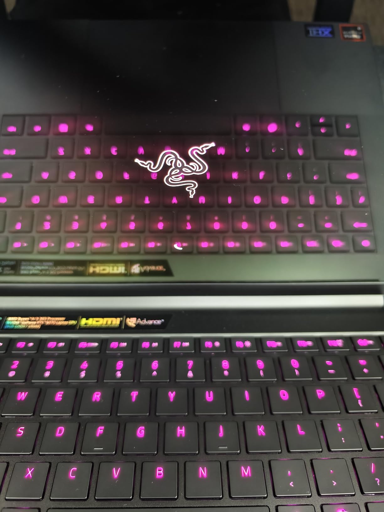 Razer Blade 14 (2025) Gaming Laptop, RTX 5070, 32GB DDR5 RAM, 1TB, Black | AMD Ryzen AI 9 365, 3K 120Hz OLED Display, Thin & Lightweight, Chroma RGB, Windows customer photo 1