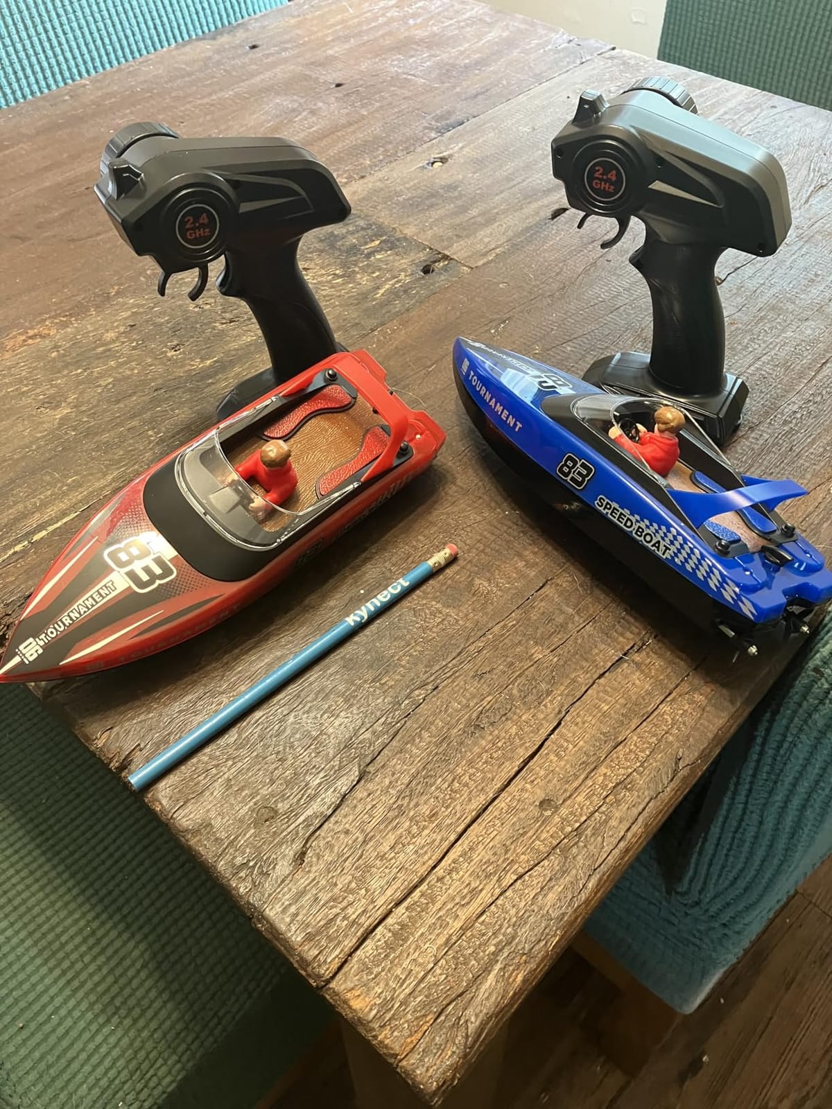 BEZGAR HJ821 2 Packs 10 Inch 15 KPH Fast RC Boats for Kids | 2 Packs 15 KPH High Speed; Waterproof Hull Design; Dual RC Boats for Pools & Lakes; Gifts for Boys Kids 6-12 customer photo 2