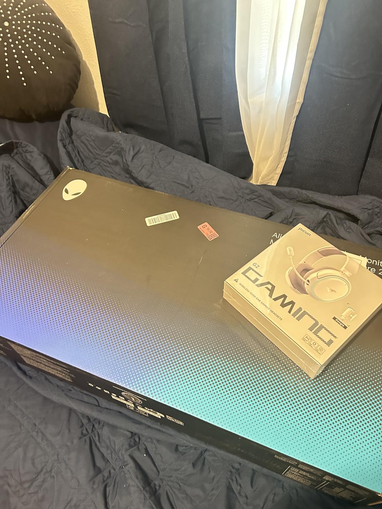 Alienware 27 Gaming Monitor AW2725DM, WQHD Fast IPS, 180Hz, G-SYNC, VESA customer photo 1