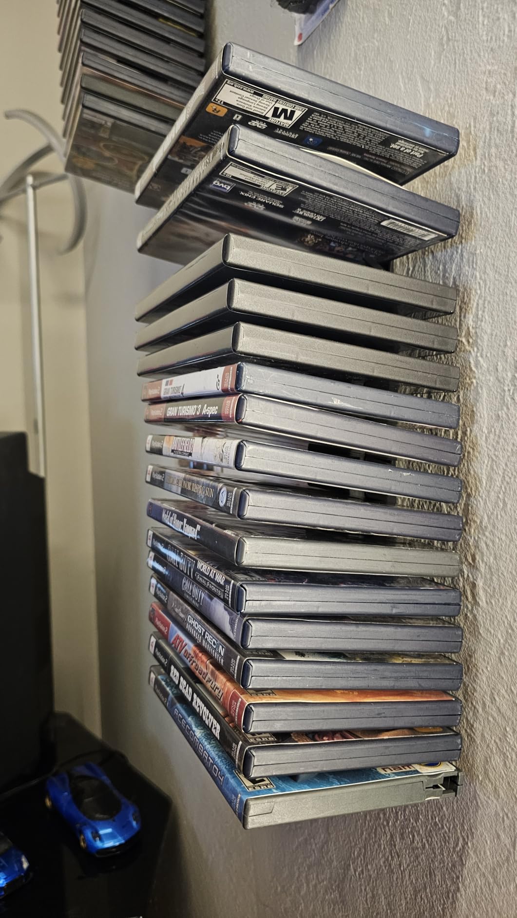 Funturbo Video Game Storage Wall Mount Game Case Holder, Metal Wall Mounted Media Storage Shelves for PS, Xbox, Switch Game Organizer (4-Pack) customer photo 1