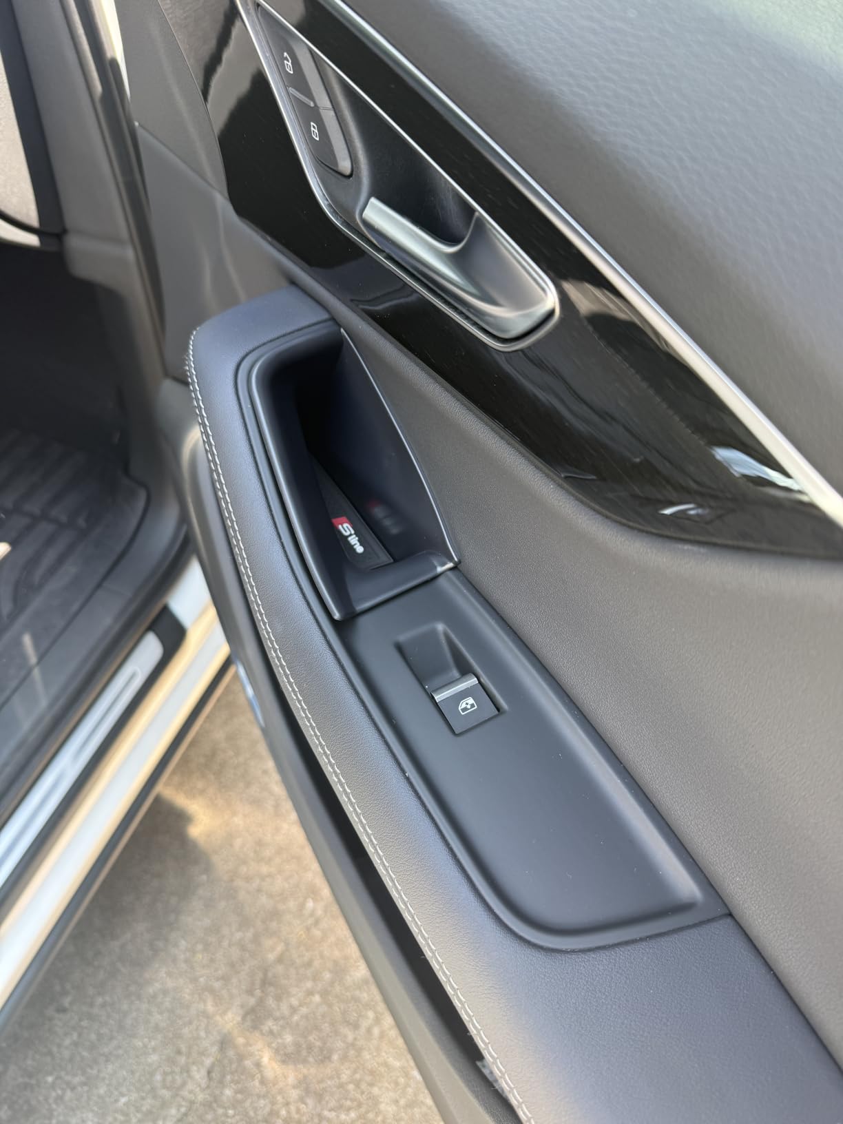 Compatible with Audi Q7 Q8 2016 2017 2018 2019-2024 Car Door Armrest Organizer Interior Front Rear Storage Box Tray Container Accessories (Front door 2pcs) customer photo 2