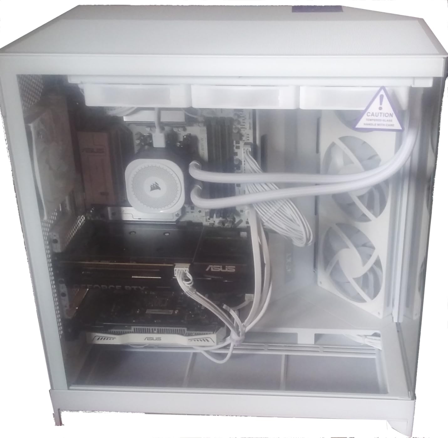 ASUS B650E MAX Gaming WiFi W - AMD B650 AM5 ATX Motherboard, White PCB, DDR5, PCIe 5.0, 3X M.2, Wi-Fi 6E, 2.5Gb LAN, USB 10Gbps Type-C, DisplayPort, HDMI, BIOS Flashback, Aura Sync, Advanced AI PC customer photo 1