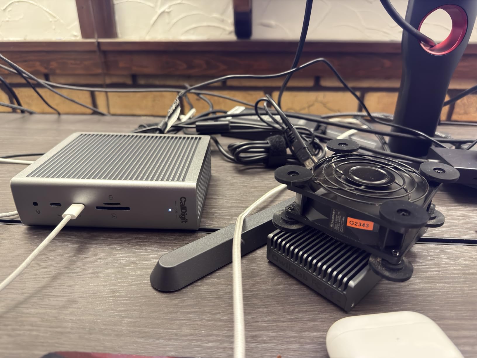 CalDigit TS5 Thunderbolt 5 Dock - 15 Port, 140W Charging, 80Gb/s TBT 5 x 4, USB-C 10Gb x 3, USB-A x2, 2.5Gb Ethernet, Dual 8K@60Hz Displays, SD & microSD UHS-II, 1m Braided Cable, Space Gray 240W PSU customer photo 2