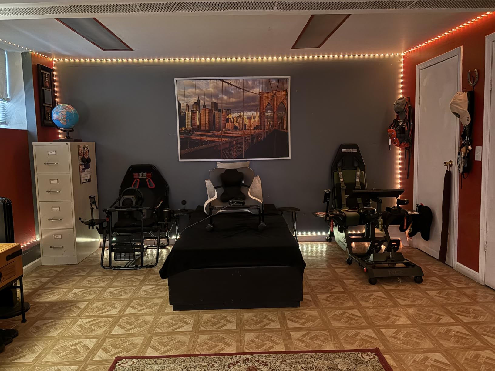 Thrustmaster T98 Ferrari 296 GTB - Racing Wheel and Pedal Set - PS5 & PC customer photo 2