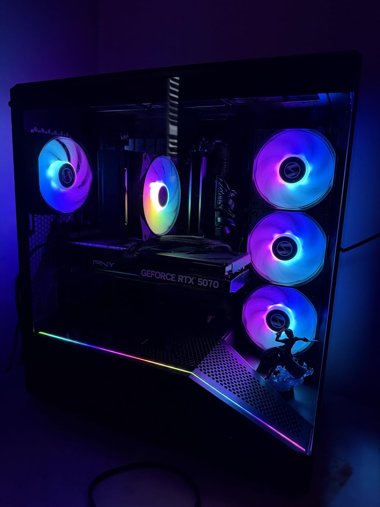 Lian Li V100-ATX Mid-Tower PC Case-Black-V100RX customer photo 1