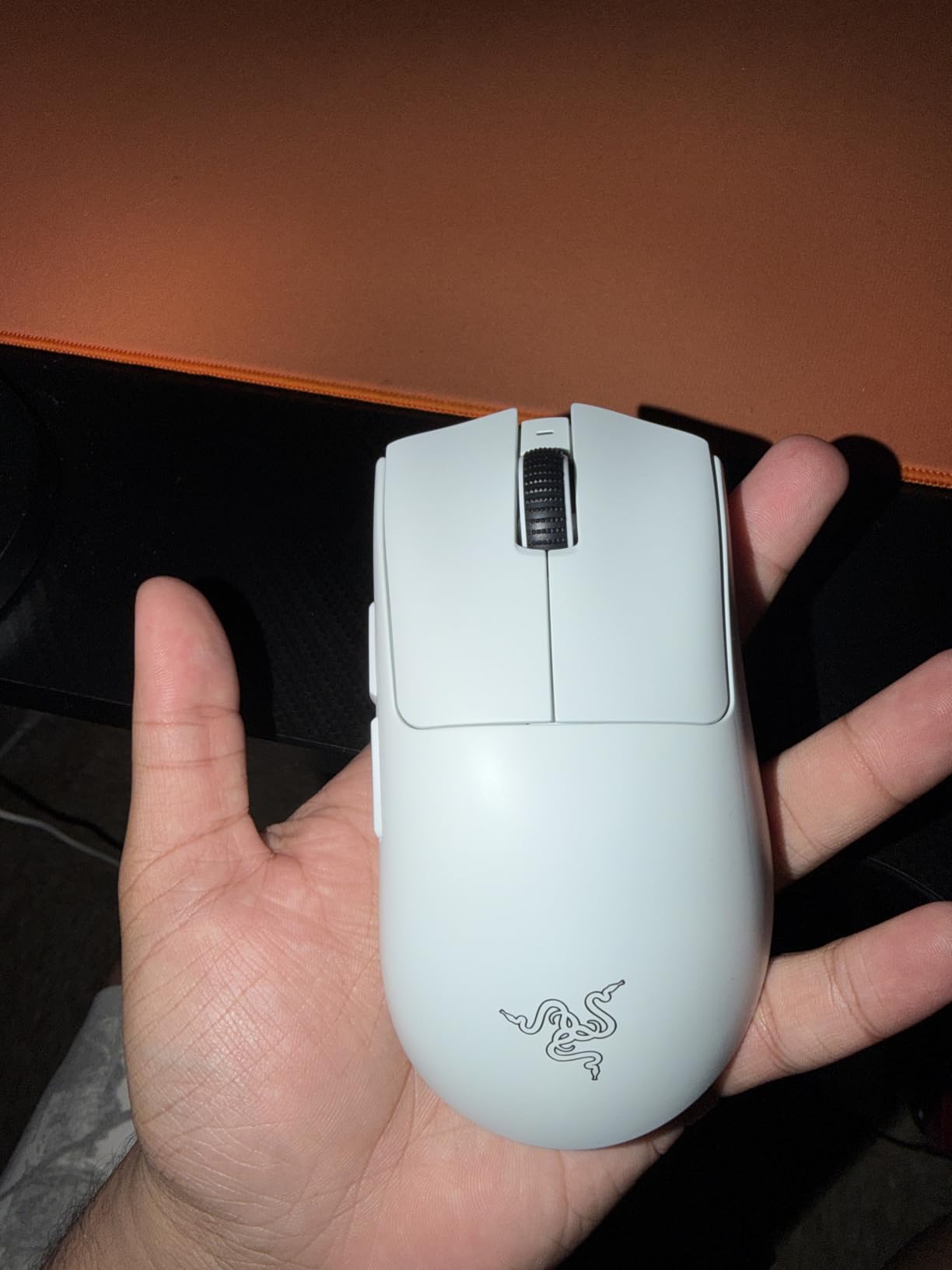 Razer DeathAdder V4 Pro Wireless Gaming Mouse, 8K Polling Rate, 56g, Black | HyperSpeed Wireless Gen-2, Optical Scroll Wheel, Optical Switches Gen-4, Focus Pro 45K Sensor Gen-2, Up to 150 Hr Battery customer photo 1