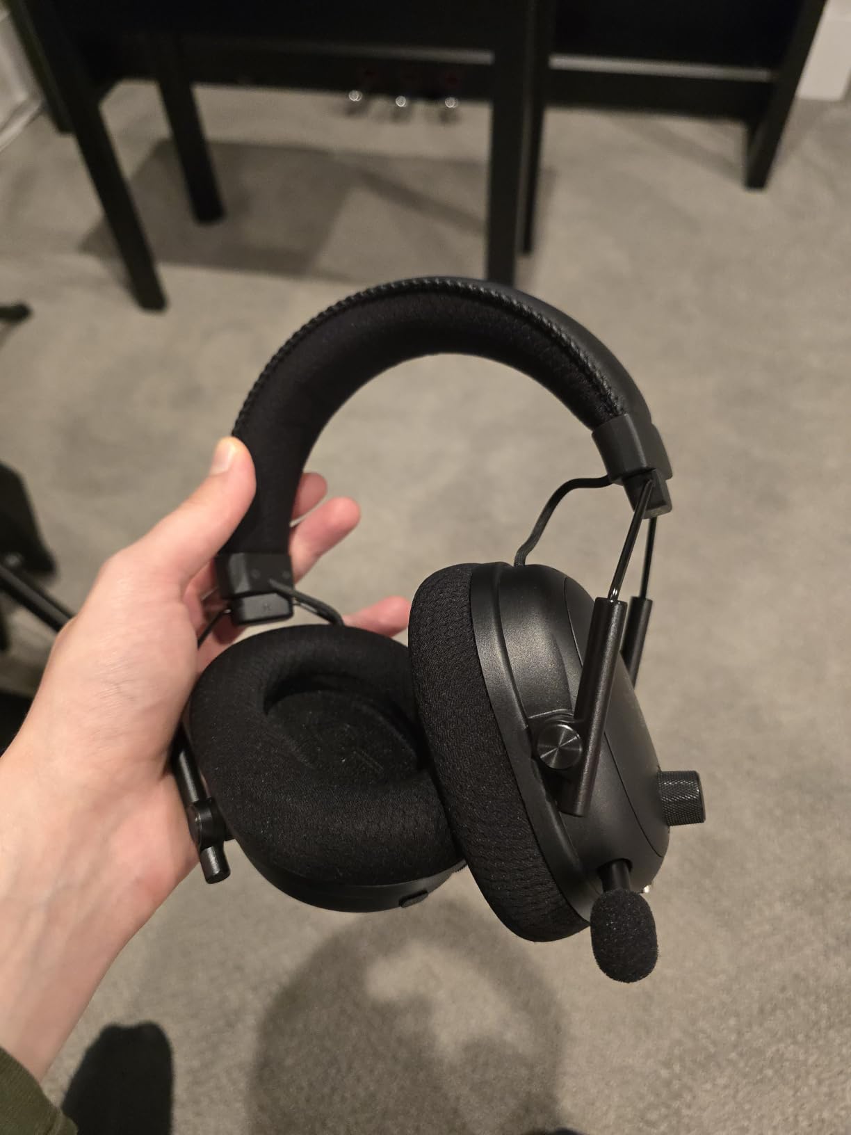 Razer BlackShark V3 Pro Wireless ANC Gaming Headset for PC, Black | Full Band Mic, 50mm Drivers, 2.4 GHz, Bluetooth, USB, 3.5mm, Works with Mac, PS5, Nintendo Switch, Smartphone, 70 Hr Battery customer photo 2