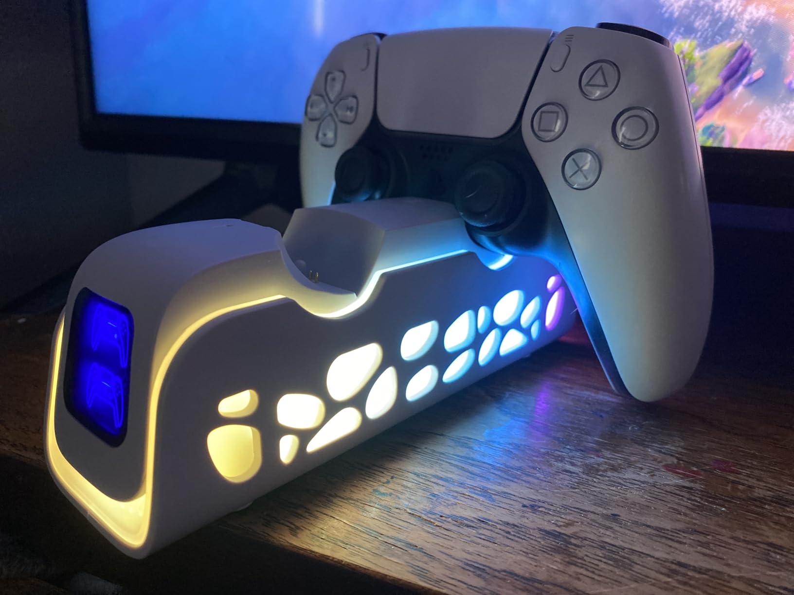 PS5 Controller Charger Dock for DualSense/Edge, 6 RGB Modes | ABS shell for PS5 setups charges DualSense/Edge controllers with auto-align dock, 6 RGB modes and safety chip customer photo 1