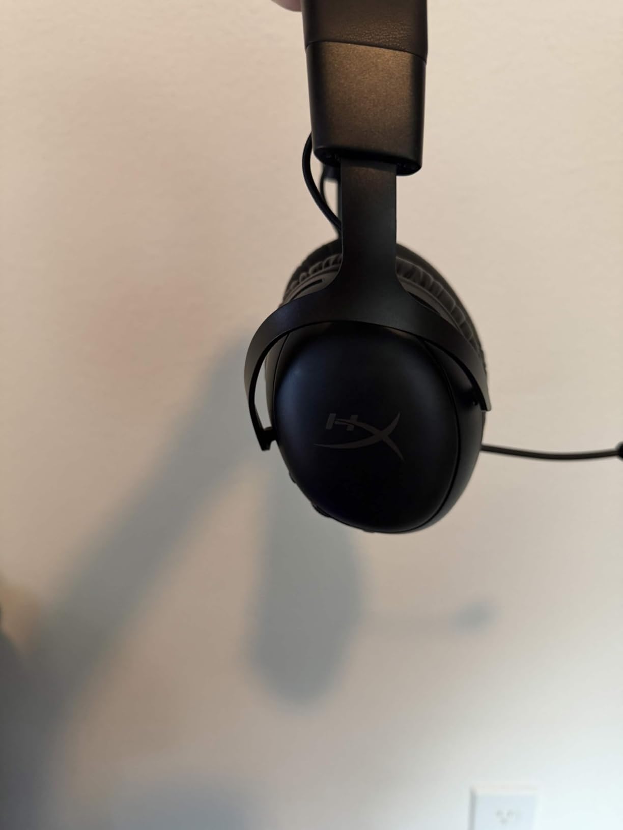 HyperX Cloud III S – Wireless Gaming Headset for Multi-Platform, 2.4GHz, Bluetooth, Battery Life up to 120 Hours 2.4GHz / 200 Hours Bluetooth, 53mm Angled Drivers, Detachable Mic – Black customer photo 2