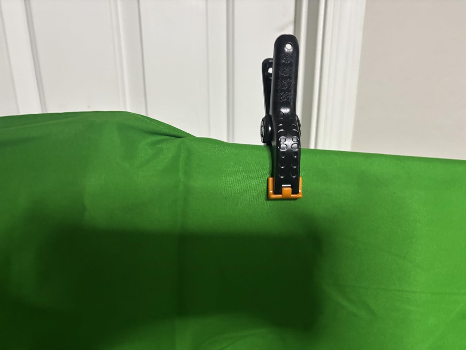 Emart 5x6.5ft Green Screen Backdrop Kit with T-Shape Stand and 6 Clamps | Reverse folding base for easy storage & transport, perfect for Photography, Photoshoot, Studio Video Recording, Streaming customer photo 2