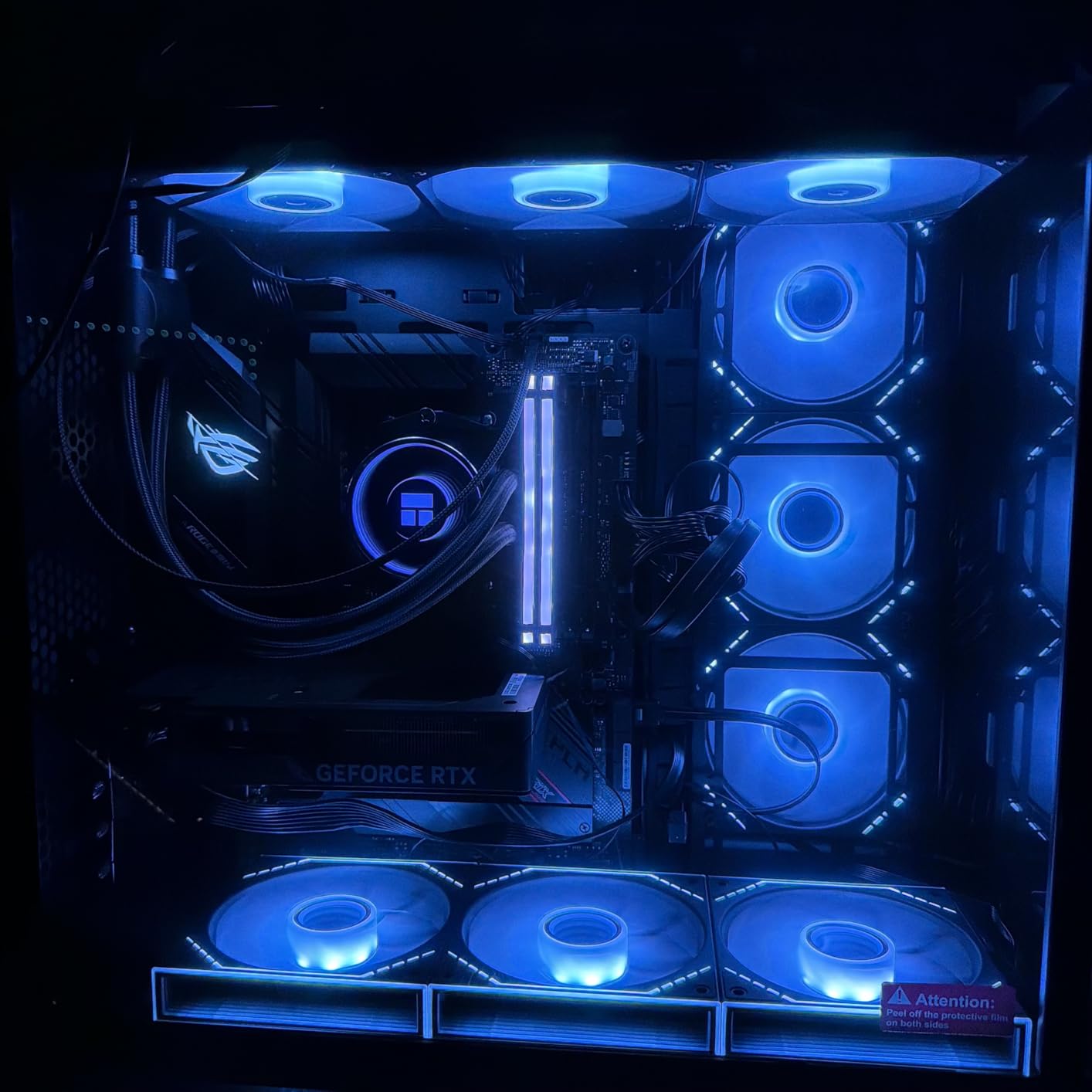 GIGABYTE GeForce RTX 5060 WINDFORCE OC 8G Graphics Card, 8GB 128-bit GDDR7, PCIe 5.0, WINDFORCE Cooling System, DisplayPort & HDMI, GV-N5060WF2OC-8GD customer photo 2