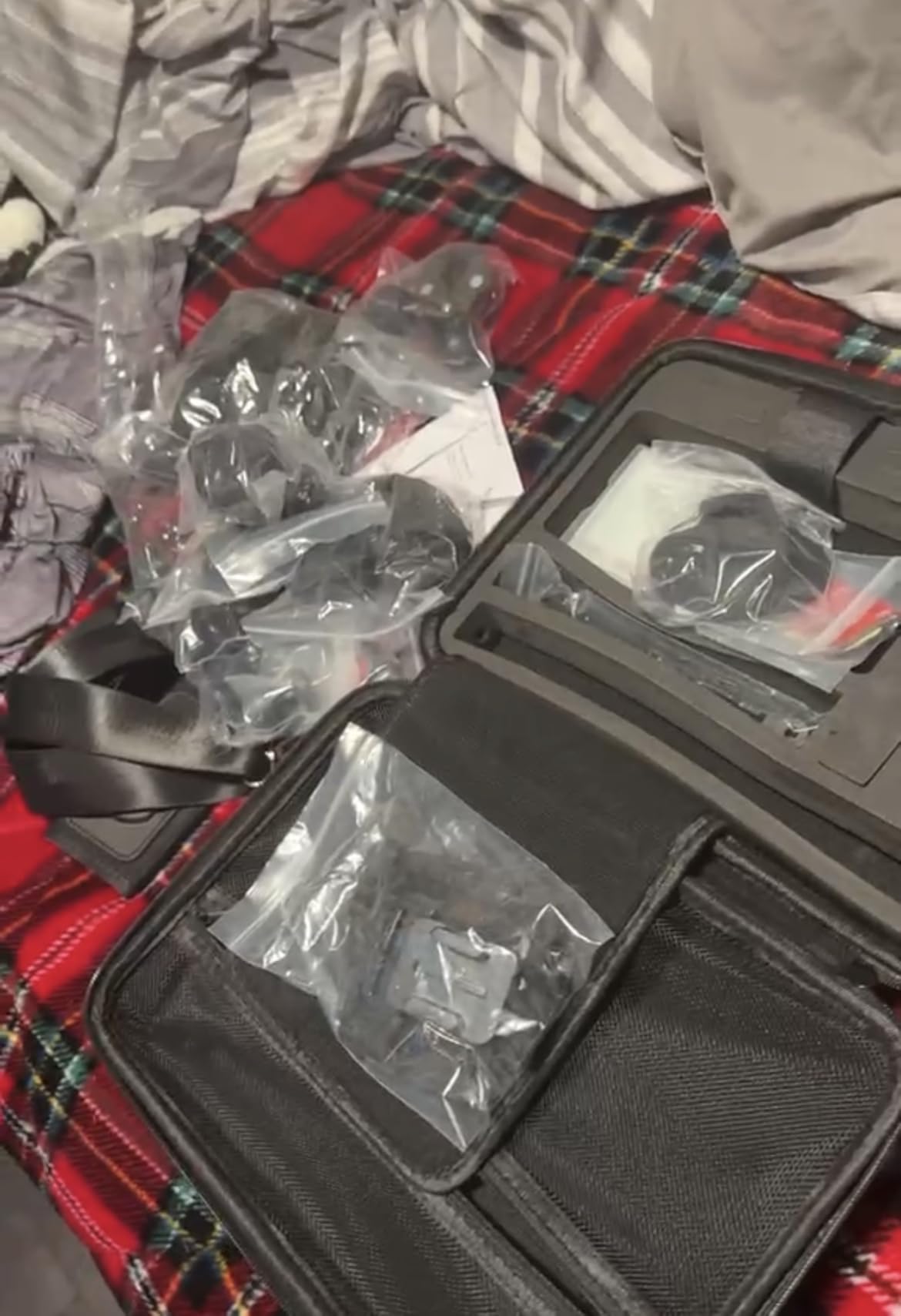 PellKing Accessories Kit for insta360 X5, Included Carrying Case with Belt, Aluminium 1/4
