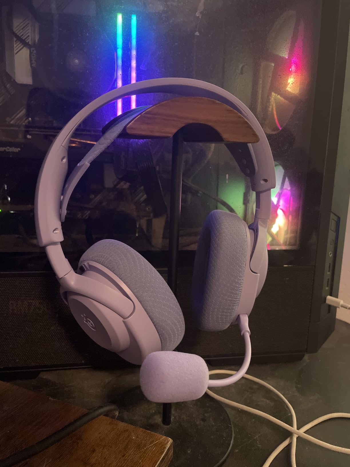 SteelSeries Arctis Nova 3P Wireless Multi-Platform Gaming Headset - Mobile App Control - 40 HR Battery - Neodymium Magnetic Drivers - 2.4GHz/Bluetooth - PS5, PS4, PC, Switch, Mobile - Black customer photo 2