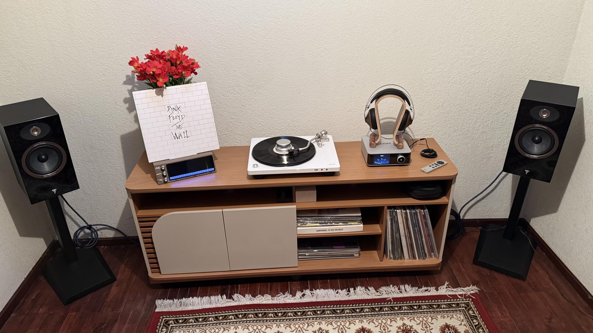 WiiM Amp Ultra Stereo Streaming Amplifier, HDMI ARC & RoomFit, Space Gray | Upgrade Passive Speakers with 100W/ch at 8Ω, Hi-Res Sound, Touchscreen Control, RoomFit Correction, and Multi-room Audio customer photo 1