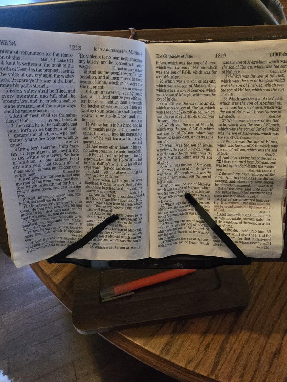 Book Stand for Reading, Adjustable Book Holder with 360°Rotating Bases, Ergonomic Cookbook Stand Recipe Book Holder with Elastic Page Clips for Magazines, Tablets, Laptops,Black customer photo 2