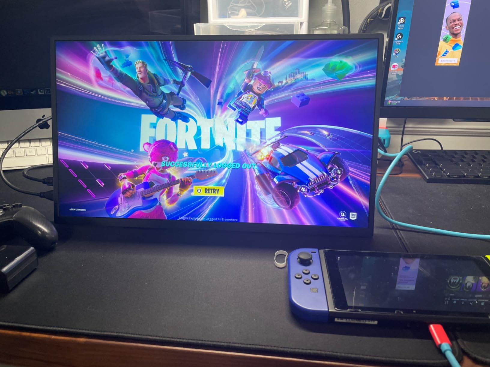 UPERFECT Portable Monitor 4K 120HZ QLED 17.3