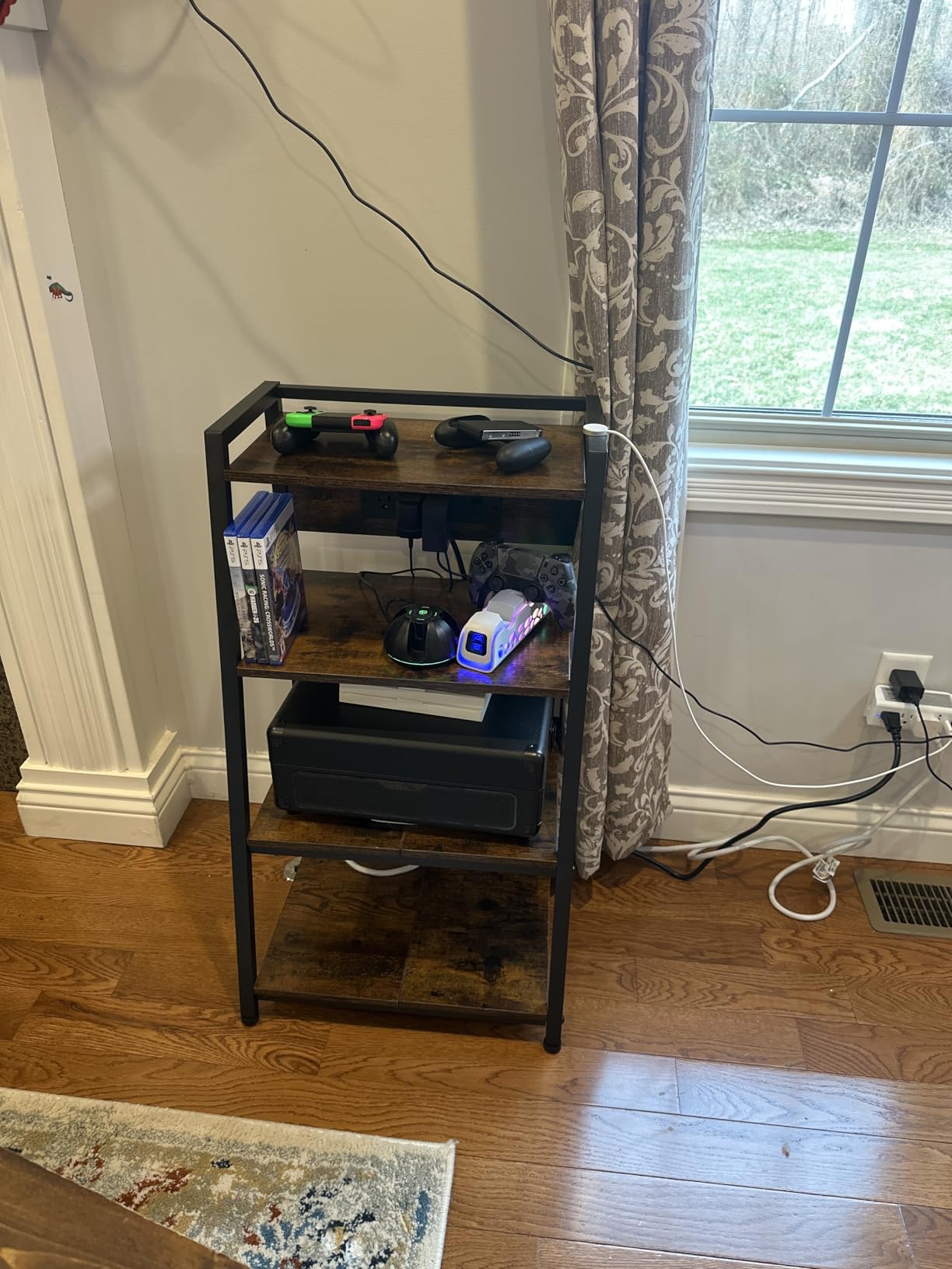 HOOBRO 4-Tier AV Media Stand with Charging Station and LED Light, Wooden Stereo Cabinet, Game Console Stand, Media Audio Tower Rack, Record Player, Small Entertainment Center, Black BB106UDCJ01 customer photo 1