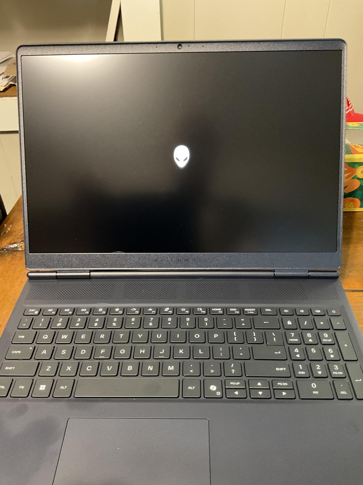 Alienware 16 Aurora Gaming Laptop, NVIDIA RTX 5060, Intel Core 7 240H | 2560x1600 Display, 120Hz, 16:10, 16GB DDR5 RAM, 1TB SSD, Windows 11 Home, Backlit Keyboard, Blue customer photo 1