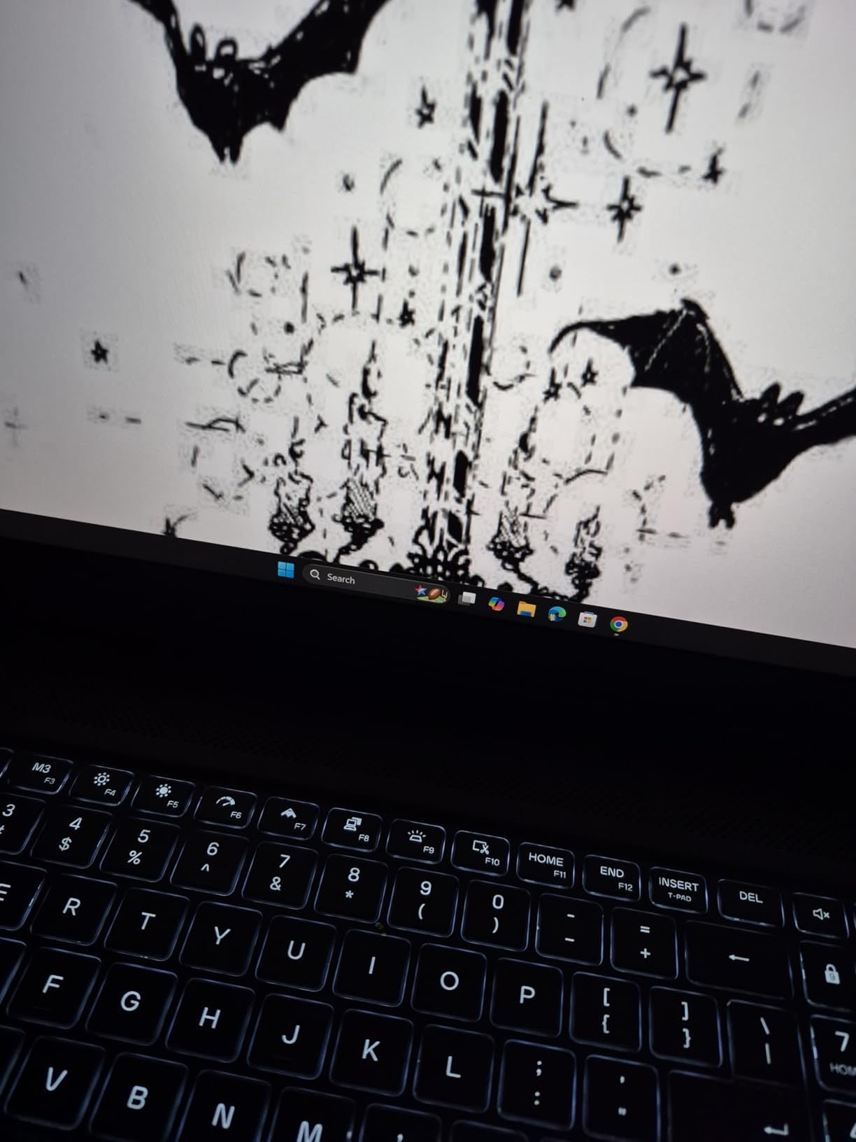 Alienware 16 Aurora Gaming Laptop, NVIDIA RTX 5060, Intel Core 7 240H | 2560x1600 Display, 120Hz, 16:10, 16GB DDR5 RAM, 1TB SSD, Windows 11 Home, Backlit Keyboard, Blue customer photo 2