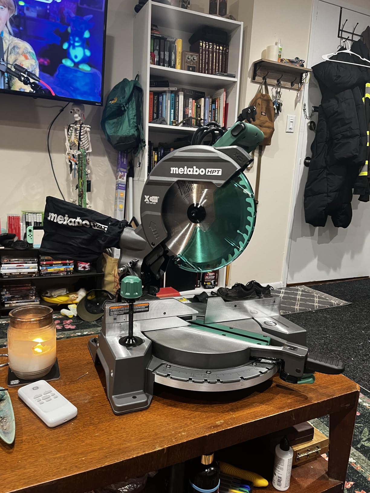 Metabo HPT 10-Inch Single Bevel Compound Miter Saw, 15-Amp with Xact Cut Shadow Line customer photo 1