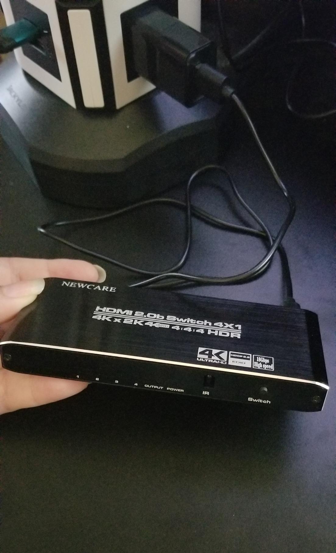 HDMI 2.1 Switch 3 in 1 Out, 4K@120Hz 8K@60Hz, Aluminum, 48Gbps w/HDMI Cable customer photo 2