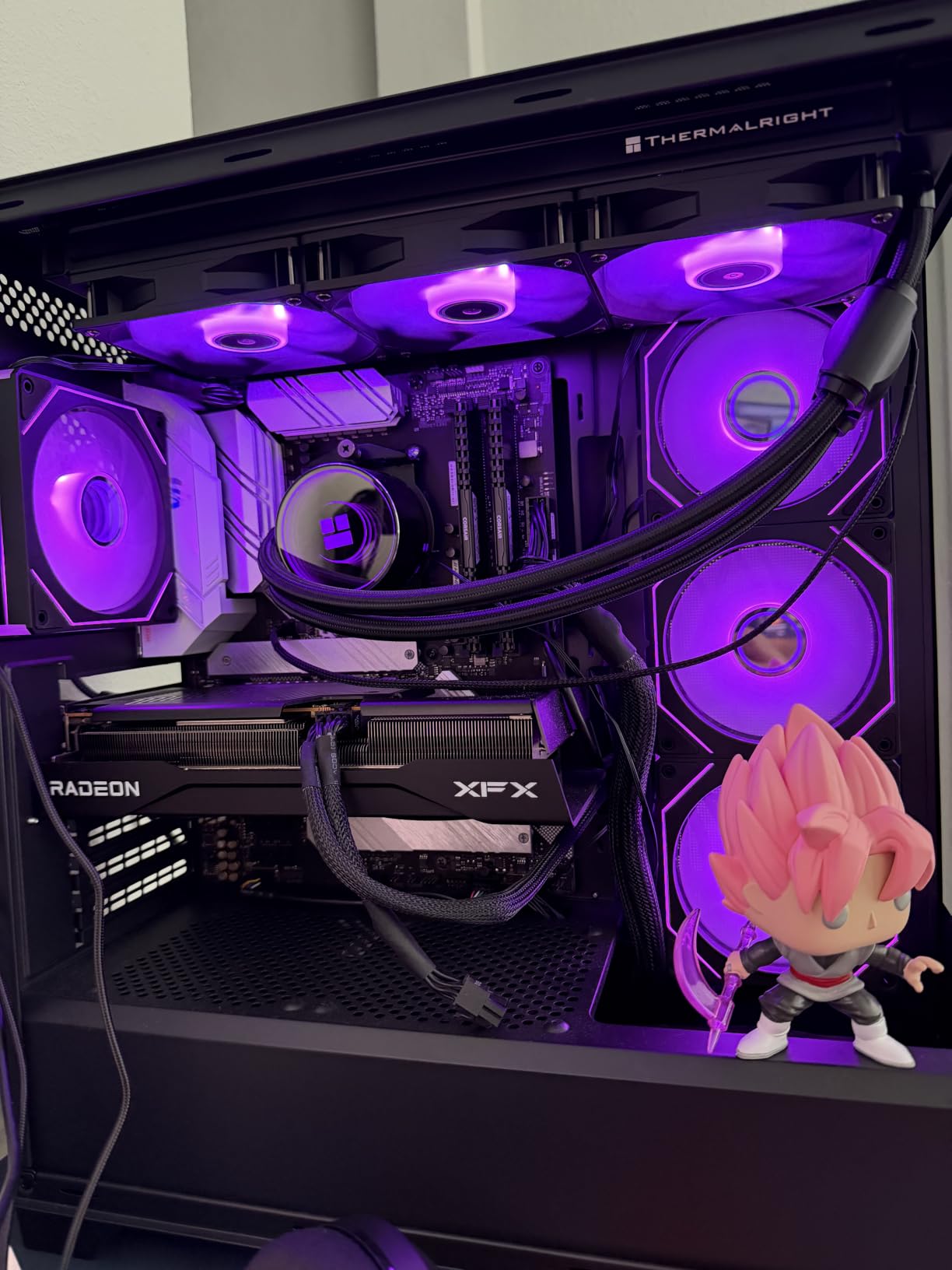 XFX Swift AMD Radeon RX 9060 XT OC Gaming Edition with 16GB GDDR6 HDMI 2xDP, RDNA 4 RX-96TSW16BQ, Graphics Card, Compatible with Desktop PCs customer photo 1