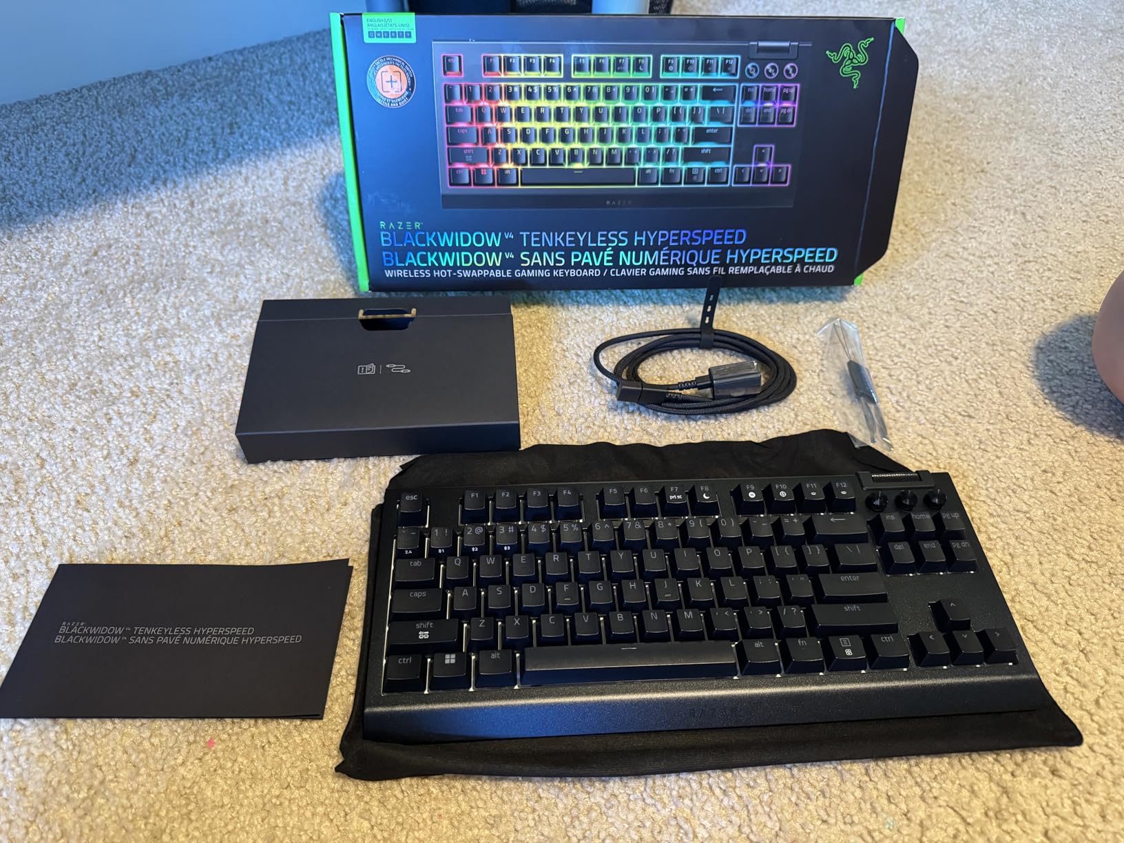 Razer BlackWidow V4 TKL Wireless Gaming Keyboard customer photo 2