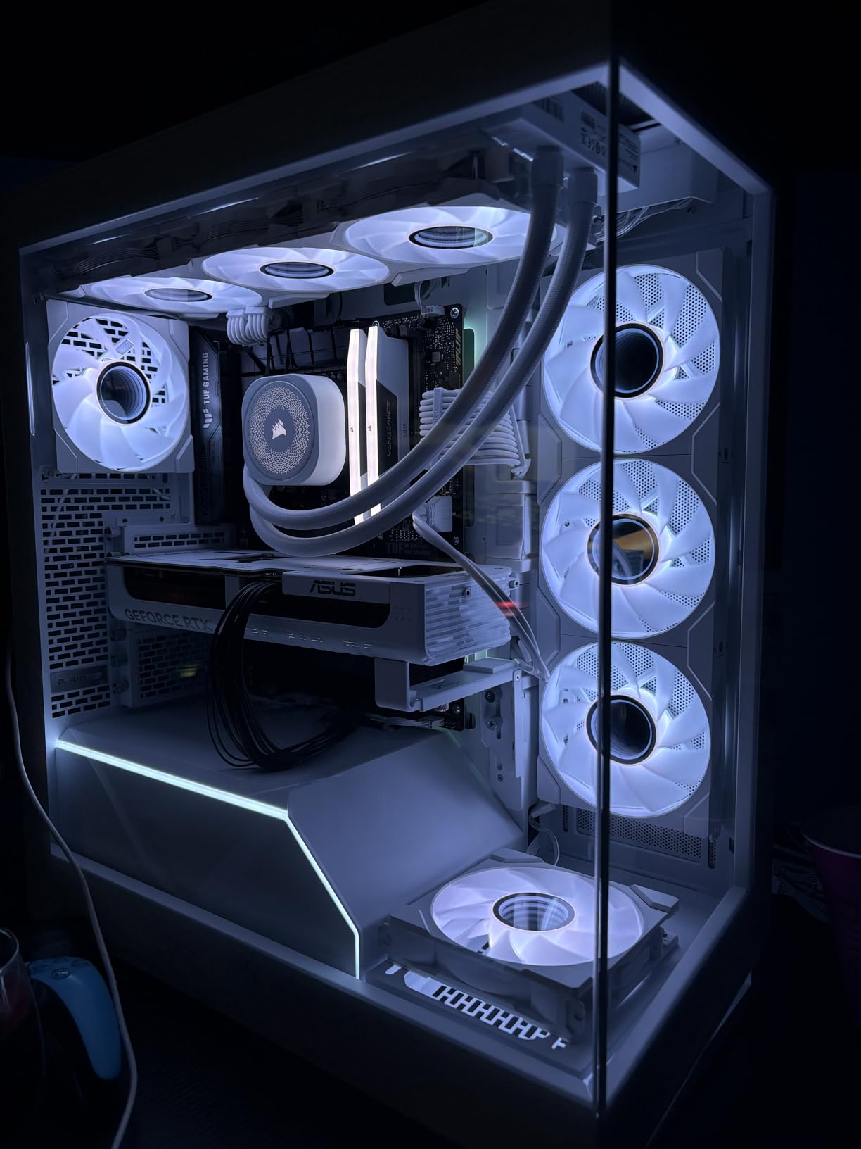 ASUS Prime GeForce RTX 5070 12GB GDDR7 White OC Edition Gaming Graphics Card customer photo 2