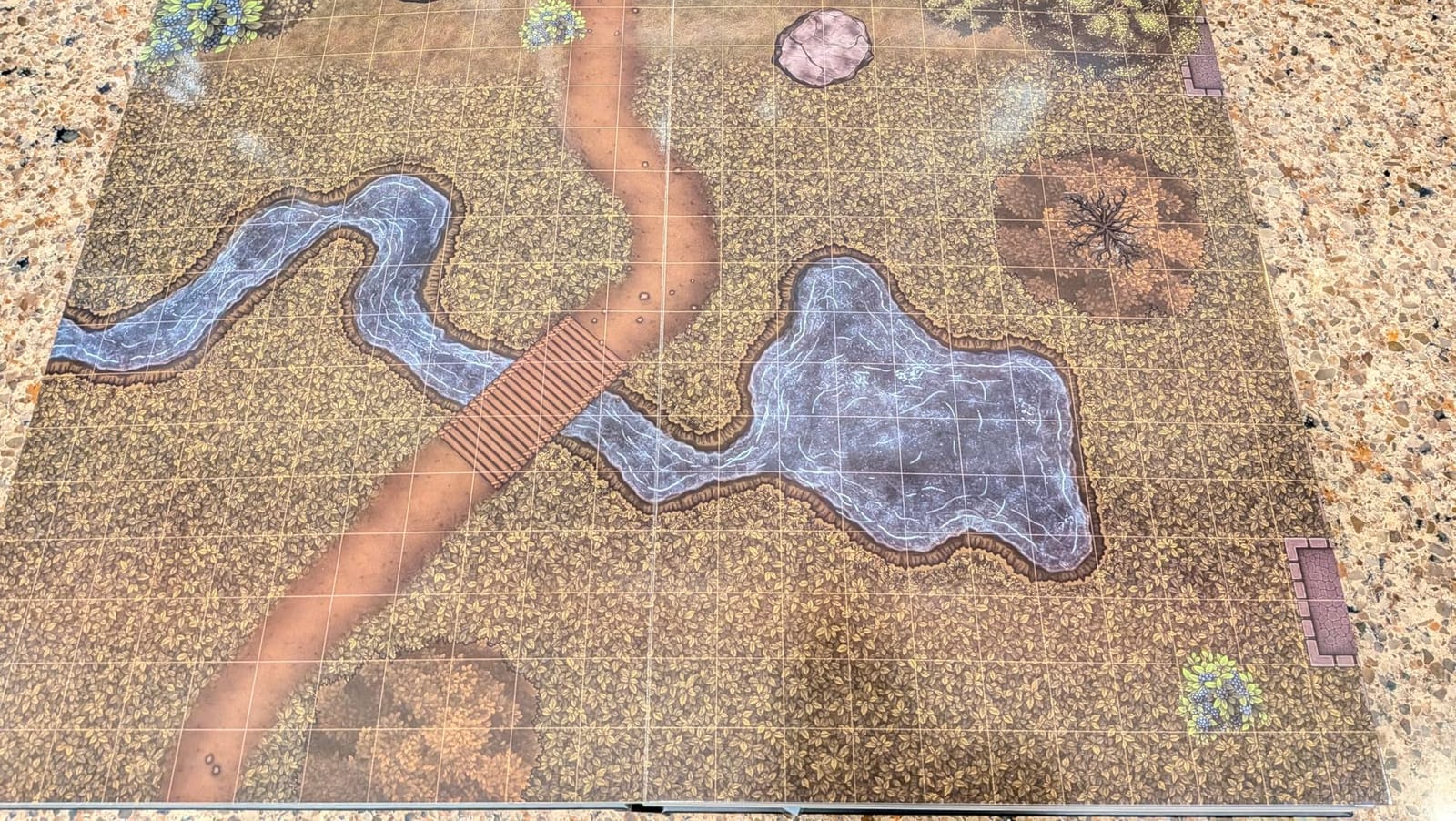 CZYY DND Battle Map Book, Reusable RPG Terrain Kit for Miniature Battles | 32 Dry & Wet Erase Maps, 100+ Scenery Decals, 1 in Grid, Lay-Flat Design, Fast Setup for Campaigns & Game Nights customer photo 2