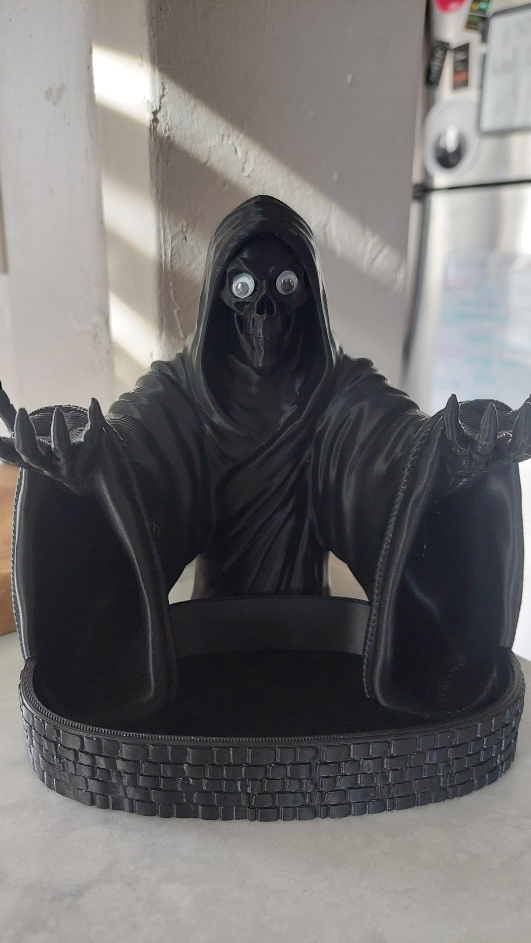 MunnyGrubbers - Grim Reaper Dice Tower - Original Design - (Random 7PCS D20 Dice Set Included) - Tabletop Roleplaying Game - Dice Roller - Dungeons and Dragons customer photo 2