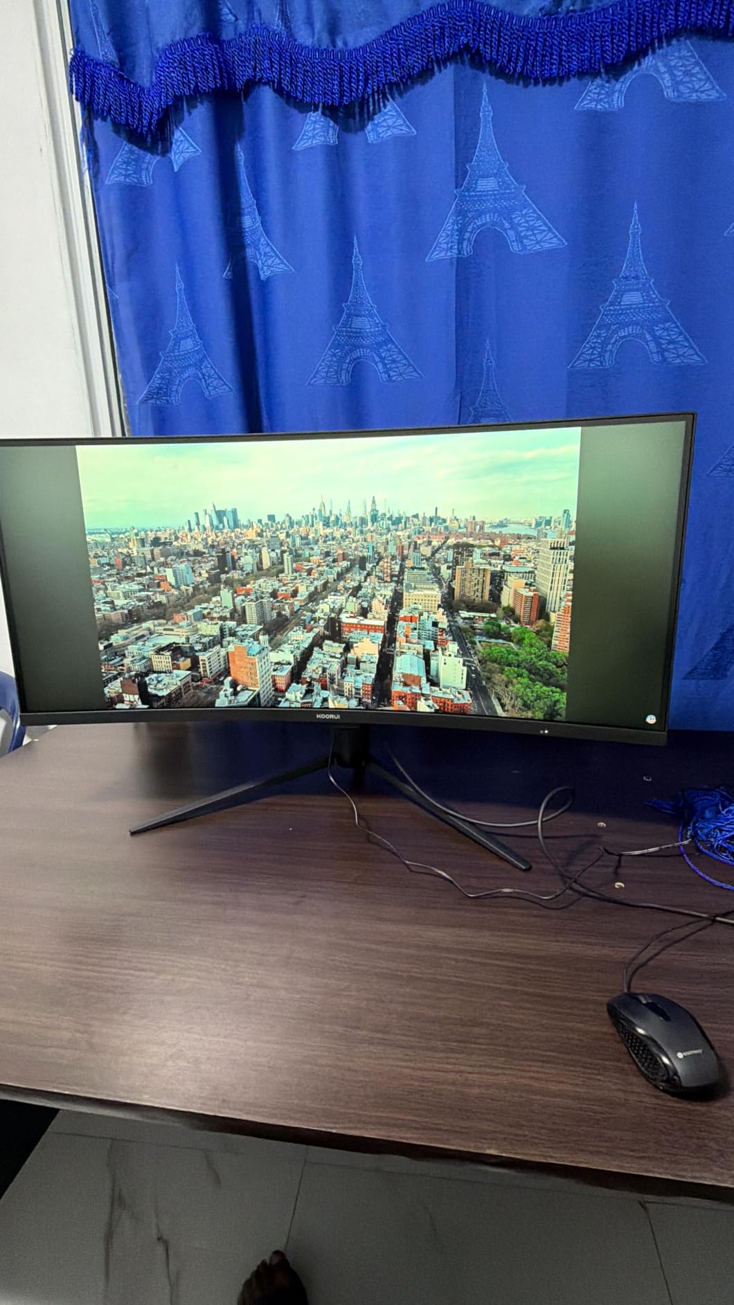 KOORUI 34 Inch Curved Gaming Monitor 240Hz, UWQHD 3440x1440, 21:9 UltraWide | Adaptive Sync, HDR400, 90% DCI-P3, PIP/PBP, HDMI 2.1 / DP 1.4, Height/Tilt/Swivel Adjustable, VESA, PC Gaming, Work & Play customer photo 1
