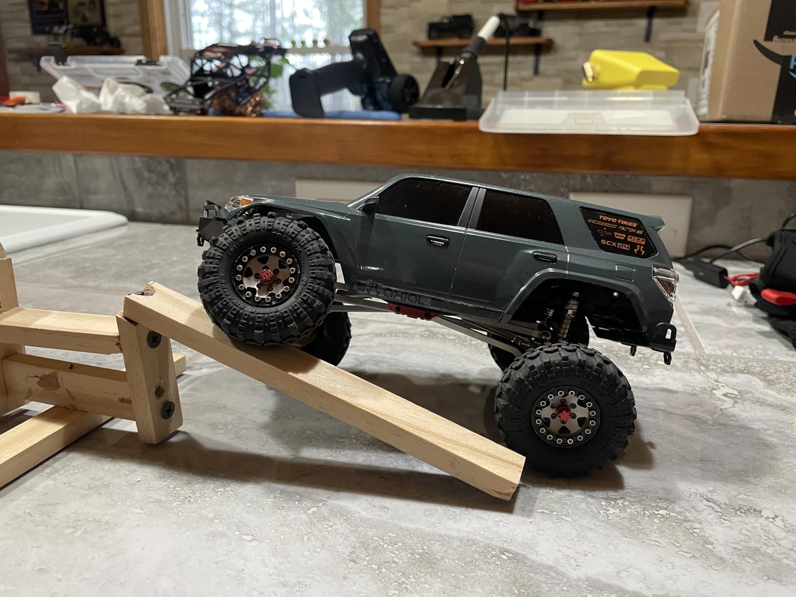 Axial SCX24 Toyota 4Runner 1/24 RC Truck, 4X4 RTR, Gray | Brushed Rock Crawler, AXI-2035T2, Battery and Charger Included customer photo 1