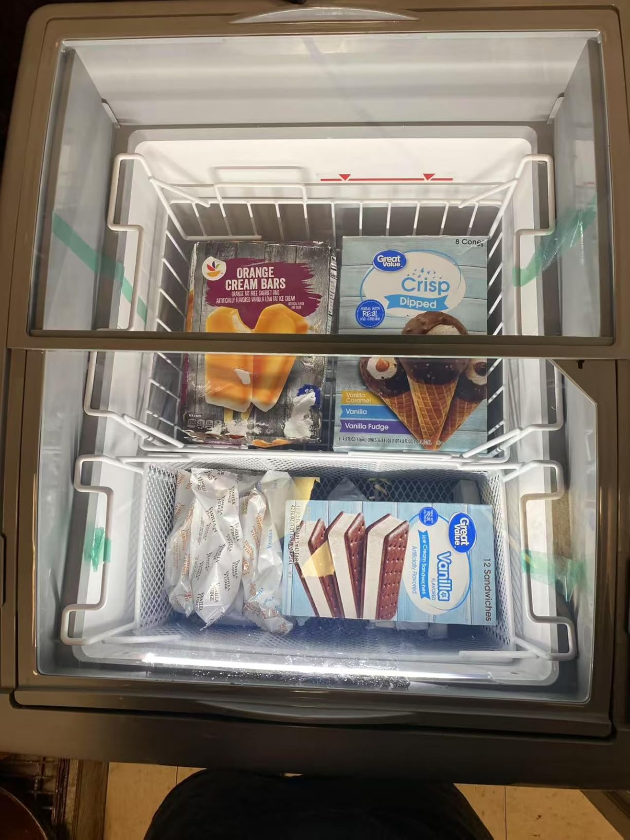 5.5 Cu.Ft Commercial Ice Cream Freezer Display Case Dipping Cabinet 4 * 3 Gallon Tubs, Sliding Glass Door, Rolling Wheels and Lockable Breaks, White customer photo 1