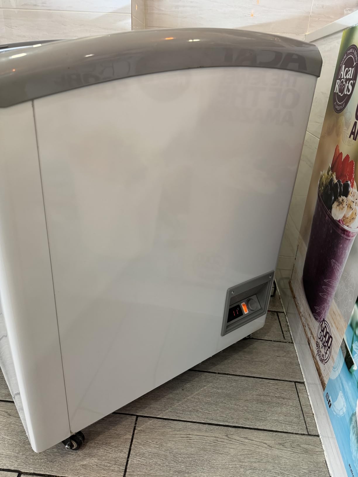 5.5 Cu.Ft Commercial Ice Cream Freezer Display Case Dipping Cabinet 4 * 3 Gallon Tubs, Sliding Glass Door, Rolling Wheels and Lockable Breaks, White customer photo 2