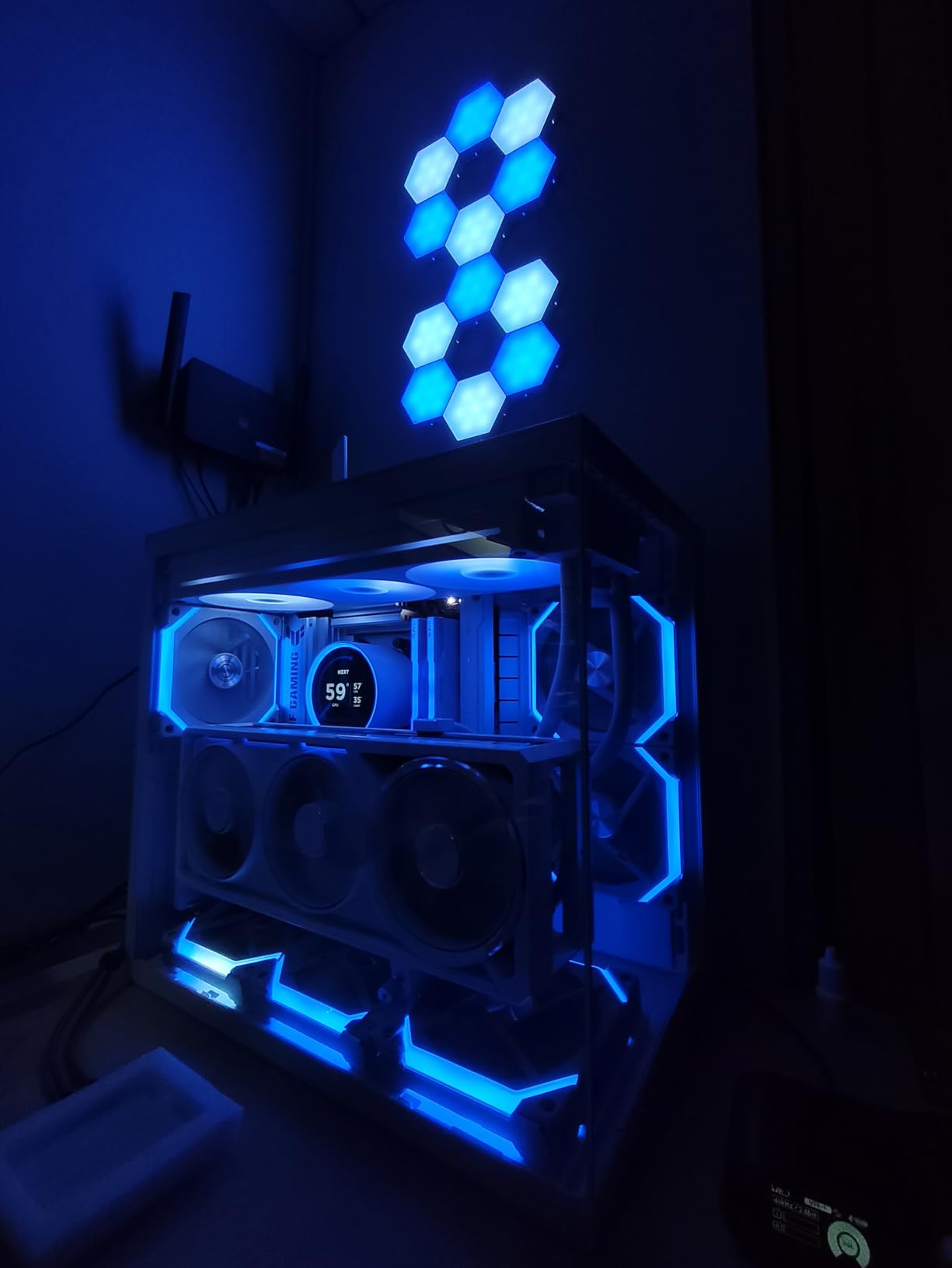 ASUS ROG Astral GeForce RTX 5080 16GB GDDR7 White OC Edition Graphics Card customer photo 2