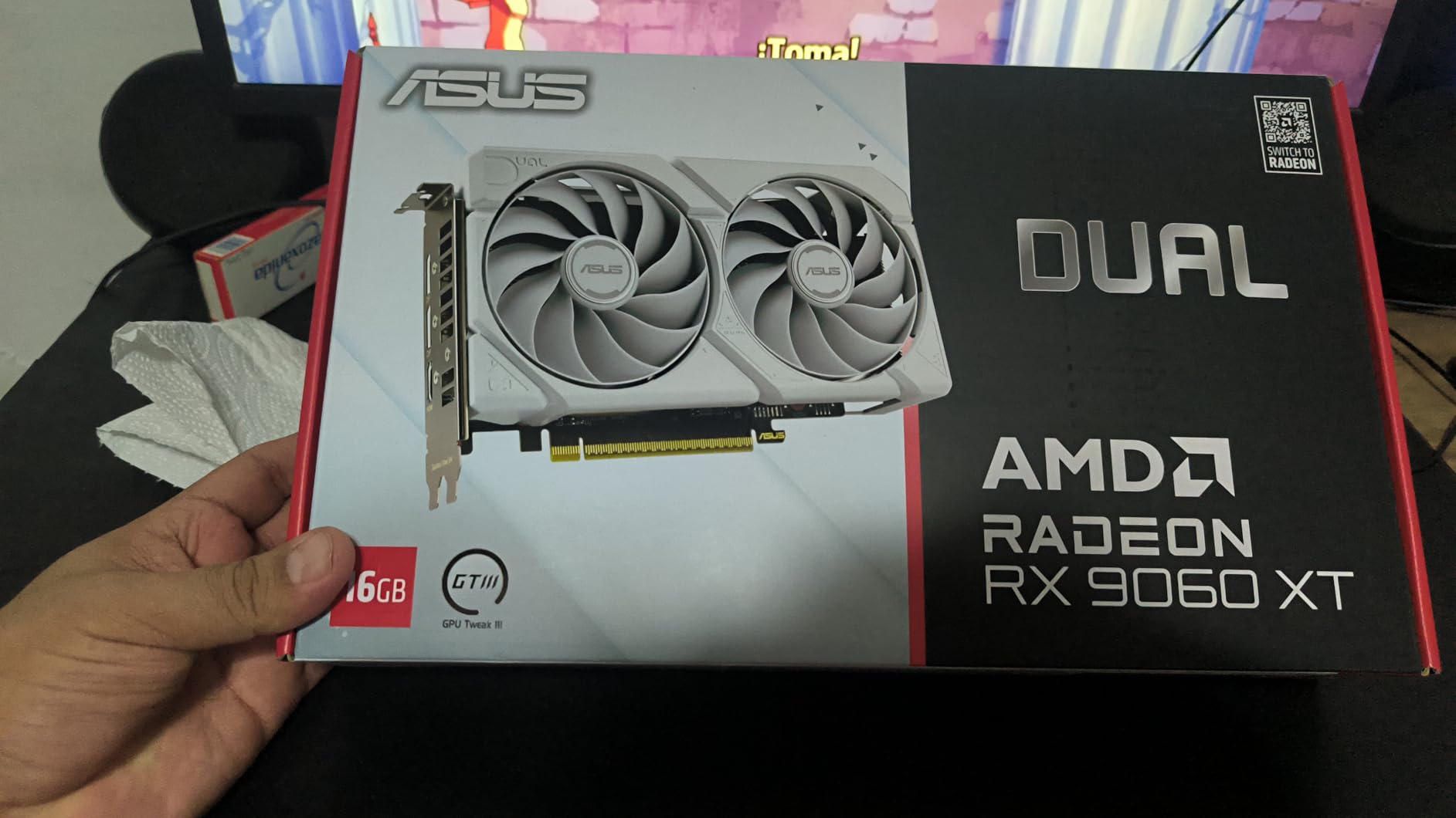 ASUS Dual Radeon RX 9060 XT 16GB GDDR6 White Edition Gaming Graphics Card (PCIe 5.0, HDMI 2.1b, DP 2.1a) customer photo 2