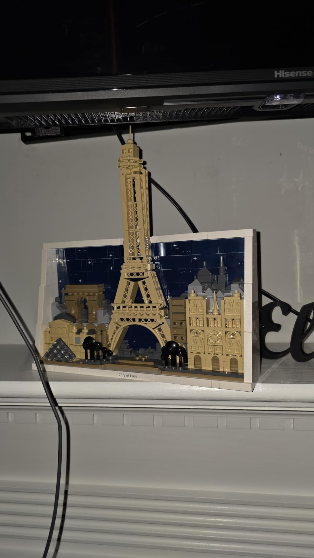 LEGO Architecture Paris - City of Love Building Set for Adults - Gift for Birthdays - Office or Bedroom Decor for Women & Men, Ages 18+ - W/Frame for Display - 21064 customer photo 2