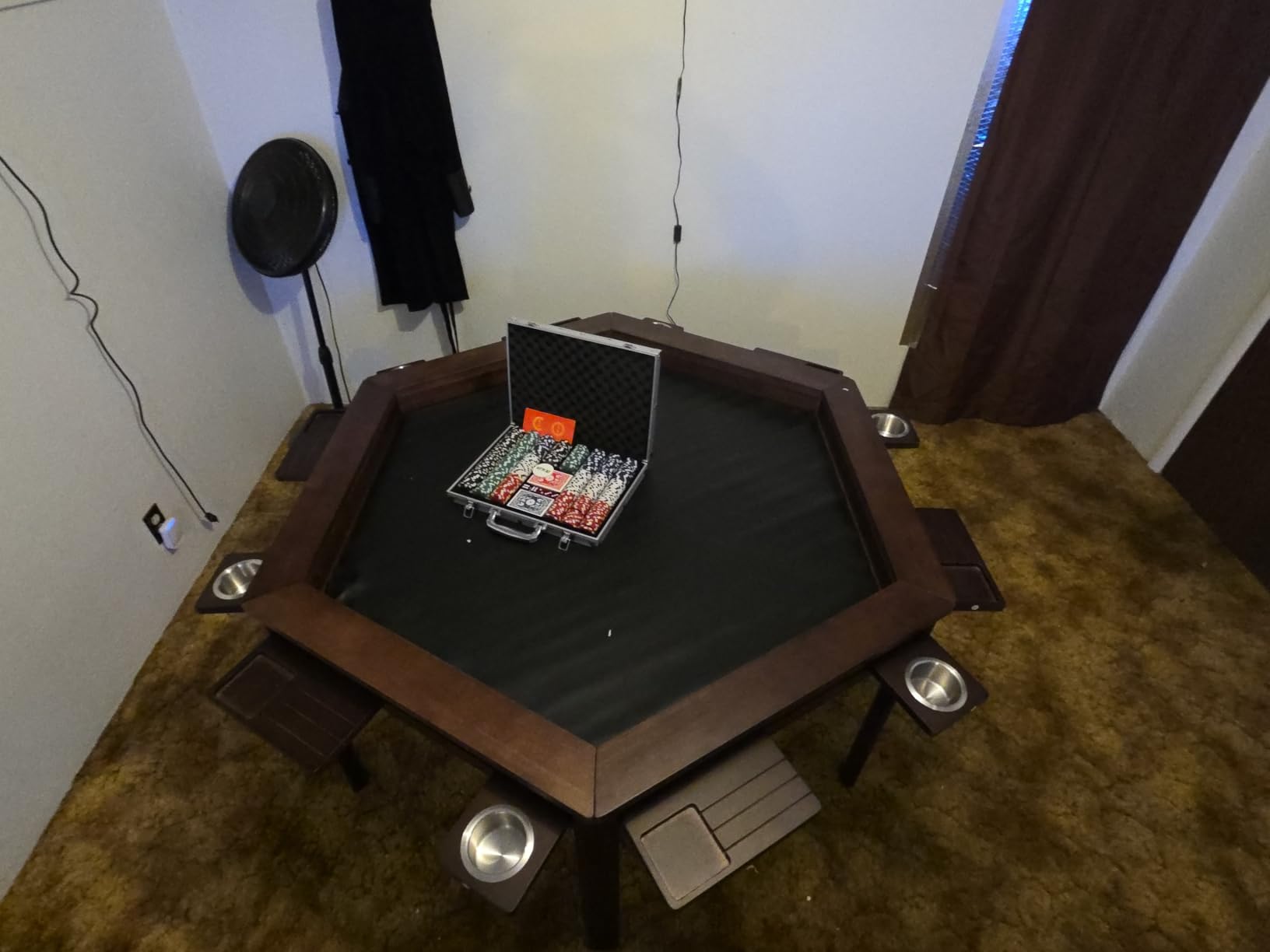 Yardenaler Board Game Table with Removable Table Top, Gaming & Dining Table for 4 to 6 Players, Includes Leatherette Play Mat, Detachable Sliding Cup Holders & Detachable Sliding Trays customer photo 1