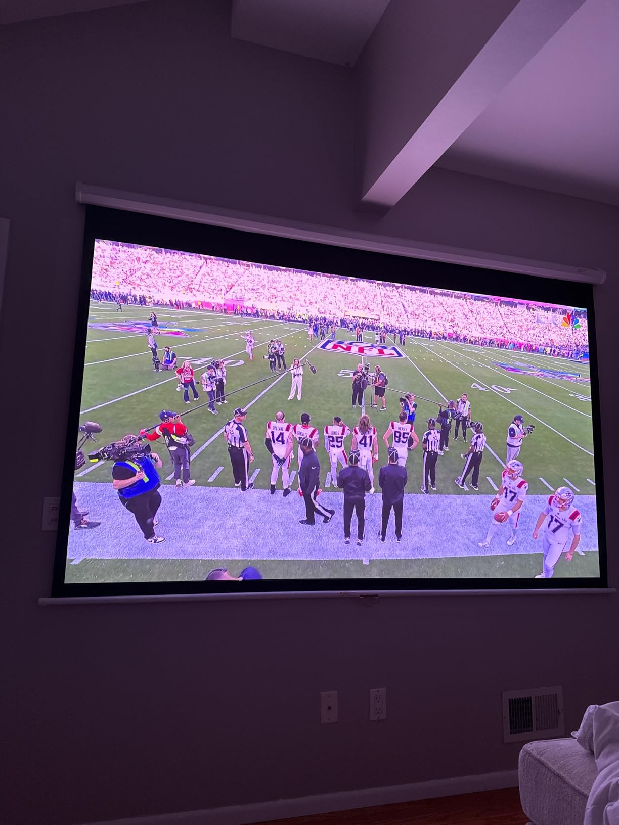 XGIMI HORIZON 20 4K RGB Triple Laser Home Projector, 3200 ISO Lumens, Google TV with Licensed Netflix, Dolby Vision customer photo 1